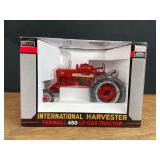 1/16 Farmall 450 LP NIB SC