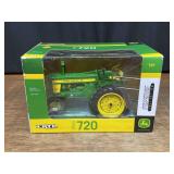 1/16 John Deere 720 Prestige NIB Ertl