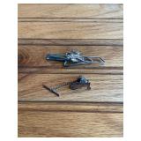 (2) John Deere Tie Bar + Chain