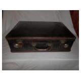 Old Leather pop up latches brief case