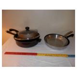 Group of 4 lg. skillets - 2 with glass lids