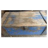 Wood/metal box/chest