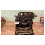 Royal typewriter (has cover)