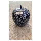 Blue and White Baluster Vase and Cover 9ï¿½ T