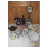 Kitchen items, decor