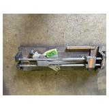 Tile cutter