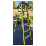 Keller Fiberglas 6 ft. Step Ladder