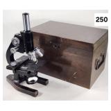 Clico Chicago Lens & Instrument Co. Microscope