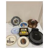 UNTESTED SHARK ROBOT VACUUM, COLLECTOR PLATES,