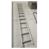 24-RUNG ALUMINUM EXTENSION LADDER