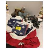 BIRD FIGURINES, AMERICAN FLAG THEMED BUNTING,