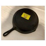 MADE IN USA MARKED CAST IRON SKILLET