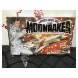 1997 James Bond Moonraker Space Shuttle Model Kit