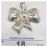 (18) VINTAGE STERLING BOW PENDANT