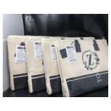 New lot of 4. Canvas tote bags. No holds no