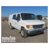 (DMV) 2004 Ford E-350 Super Duty Van