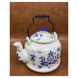 Vintage Ceramic Tea Pot