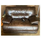 Used 2-Person Electric Incline Couch