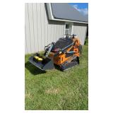 Land Hero 420cc Mini Skid Steer w/ 40in Bucket