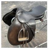 17" Courbette Jumping Saddle