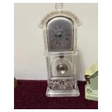 2 Mantle Clocks, Clock/Radio