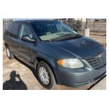 2005 Chrysler Town and Country (CA)