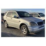 2000 Mercedes-Benz ML320 (CA)