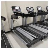 Life Fitness Flex Deck Shock Absorption System Treadmill - Works as it should
