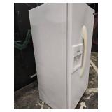 Kenmore Fridge, power cord is cut so unable to test, can be used for parts or to junk or store stuff that does not need to be cold.