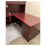 L-shaped desk with hutch 29h x 72 x 71 x 30d hutch is 36h x 70 x 15d