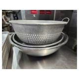 Lot Of 3 Stainless Bowls And 1 Large Strainer
