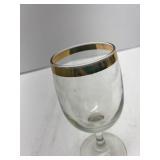 6 vintage wine glasses with gold rim