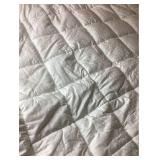 EASELAND Queen Size Mattress Pad Pillow Top Mattress Cover Quilted Fitted Mattress Protector Cotton Top Stretches up 8-21" Deep Pocket Cooling Mattress Topper (60x80 inch, White) (Retail $39.90)