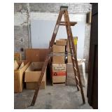 8 Ft Wooden Ladder