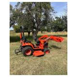 Kabota BX2200 tractor with bucket only 724.5 hours