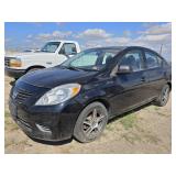 2013 Nissan Versa, BLACK