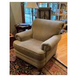 Flexsteel upholstered chair 36 x 34 x 42 in