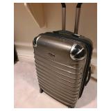 CY Luggage with 4 rollers 28x18x11