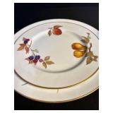 Royal Worcester Evesham Gold 5 piece place setting