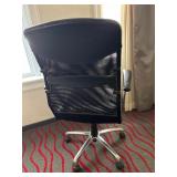 Commercial Duty Mesh Back Faux Leather Desk Chair - Black