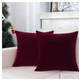 Jeneoo Set of 2 Comfy Soft Thick Velvet Throw Pillow Covers for Sofa Couch Decorative Solid Square Cushion Cases for Bedroom Car (18 x 18 Inches, Burgundy Red)