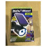 Max Blast Solar LED Spot Light.