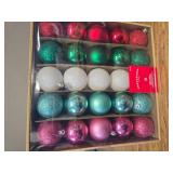 50ct Shatter-Resistant Ornaments - Wondershop