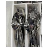 Community stainless flatware 195 pieces service for 24 with 2 organizers