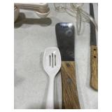 Kitchen utensils and knives