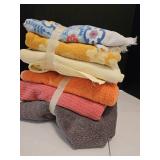 6 miscellaneous bath towels