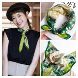 PoeticEHome 100% Real Mulberry Silk Women Small Square Neck Scarfs 21 Lightweight Neckerchief Printed Headscarf Gift Packed (X2   Green 4 Leaf Clover)