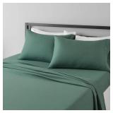 Amazon Basics Lightweight Super Soft Easy Care Microfiber 4-Piece Bed Sheet Set with 14-Inch Deep Pockets, Queen, Emerald Green, Solid