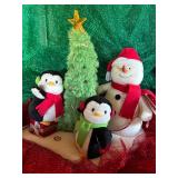 Hallmark Very Merry Trio Singing Snowman with Penguins Singing Jingle Pals 2006 by Hallmark (B017UR4K42)