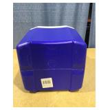 Igloo 18 Pack Cooler with Storage Compartment Blue. 12 Quarts.